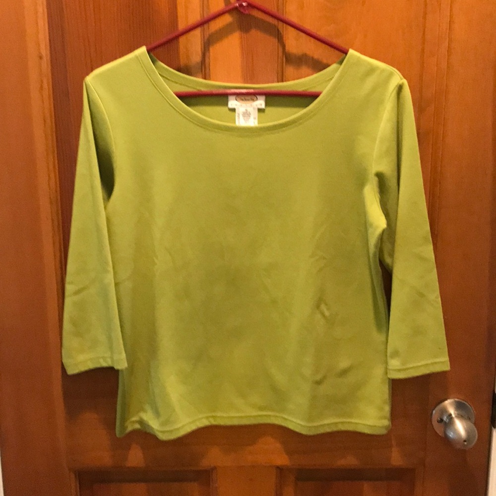 Talbots 3/4 length sleeved scoop neck shirt